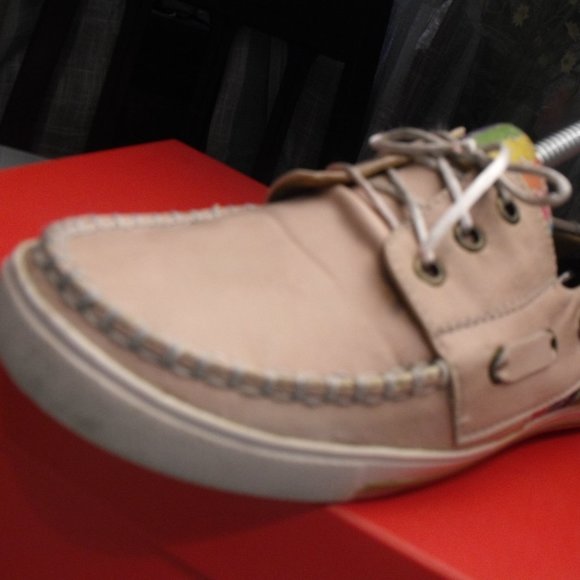 womens loafers/flats by Via Spring, size 6 - Picture 4 of 5